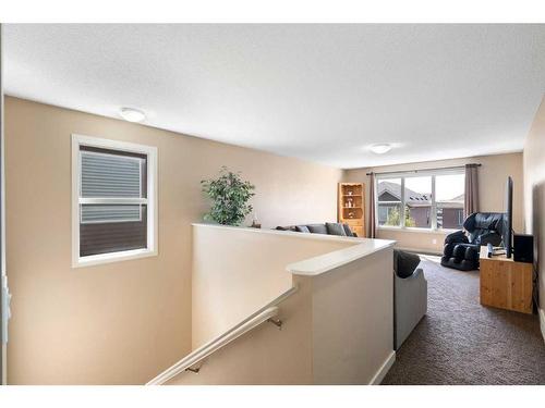 325 Kings Heights Drive Se, Airdrie, AB - Indoor Photo Showing Other Room
