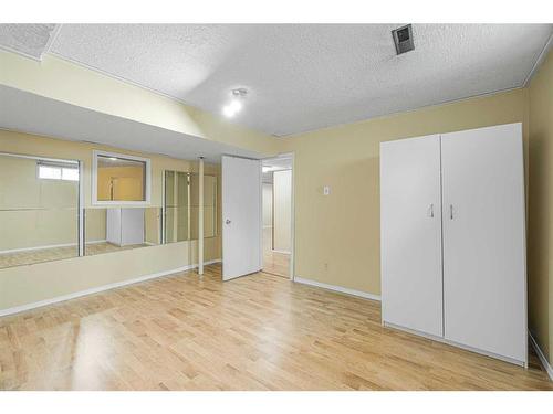 1791 66 Avenue Se, Calgary, AB - Indoor Photo Showing Other Room