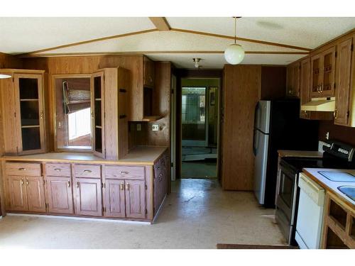 232041 Range Road 240, Rural Wheatland County, AB - Indoor Photo Showing Kitchen