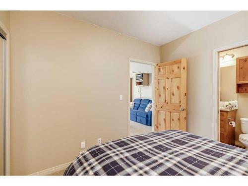 4031-25054 South Pine Lake Road, Rural Red Deer County, AB - Indoor Photo Showing Bedroom