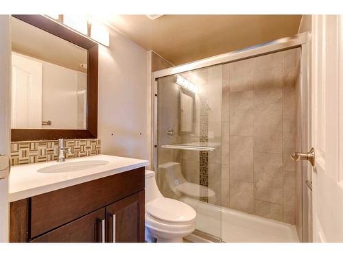 604-215 14 Avenue Sw, Calgary, AB - Indoor Photo Showing Bathroom