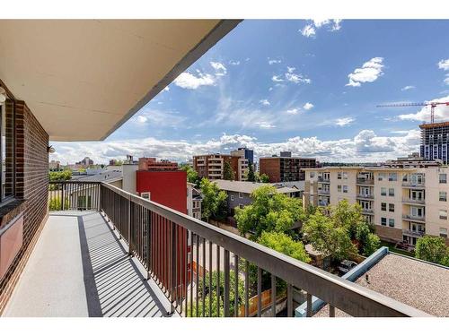 604-215 14 Avenue Sw, Calgary, AB - Outdoor With Balcony With Exterior