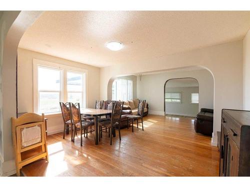 224032 Hwy 9 Highway, Rural Kneehill County, AB - Indoor Photo Showing Dining Room