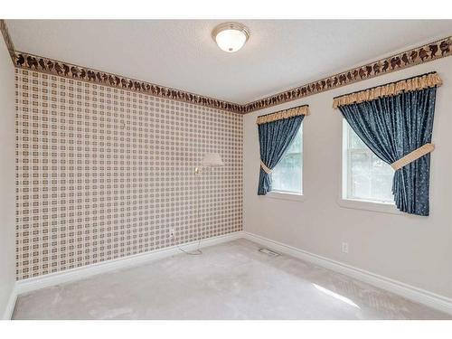 20 Chaparral Drive Se, Calgary, AB - Indoor Photo Showing Other Room
