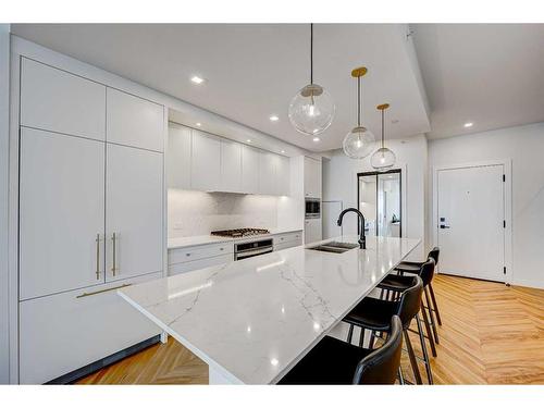 510-8505 Broadcast Avenue Sw, Calgary, AB - Indoor Photo Showing Kitchen With Upgraded Kitchen
