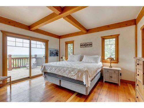 373195 48 Street West, Rural Foothills County, AB - Indoor Photo Showing Bedroom