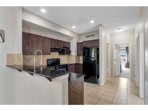 539 East Lakeview Place, Chestermere, AB - Indoor Photo Showing Kitchen