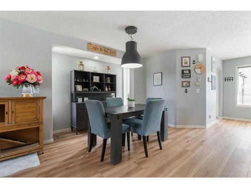 182 Cranberry Close Se, Calgary, AB - Indoor Photo Showing Dining Room