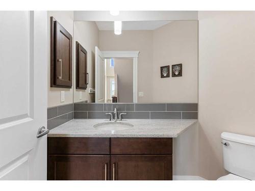 148 Marquis View Se, Calgary, AB - Indoor Photo Showing Bathroom