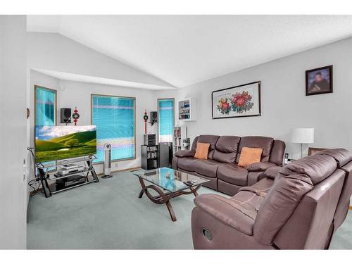 28 Martinwood Way Ne, Calgary, AB - Indoor Photo Showing Living Room