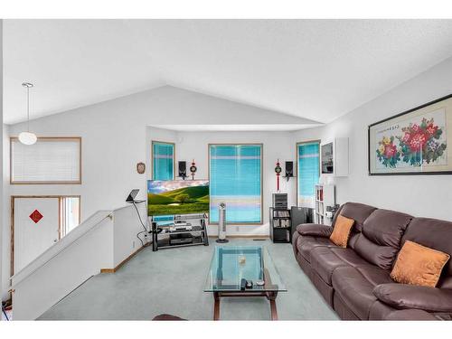 28 Martinwood Way Ne, Calgary, AB - Indoor Photo Showing Living Room