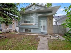 43 Martinwood Way NE Calgary, AB T3J 3G9