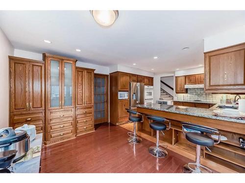 11-2200 Varsity Estates Drive Nw, Calgary, AB - Indoor Photo Showing Kitchen