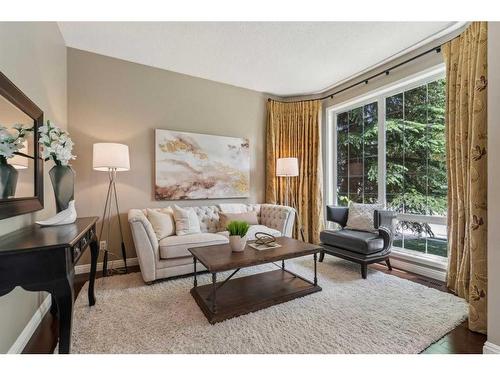 215 Douglasview Road Se, Calgary, AB - Indoor Photo Showing Living Room