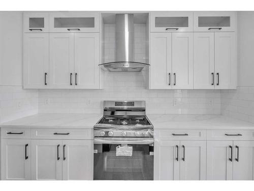 122 Baysprings Gardens, Airdrie, AB - Indoor Photo Showing Kitchen