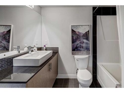 1308-240 Skyview Ranch Road Ne, Calgary, AB - Indoor Photo Showing Bathroom