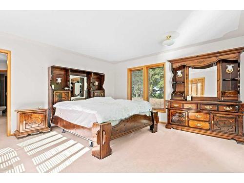 28139 Highway 581, Rural Mountain View County, AB - Indoor Photo Showing Bedroom