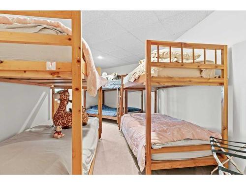 28139 Highway 581, Rural Mountain View County, AB - Indoor Photo Showing Bedroom