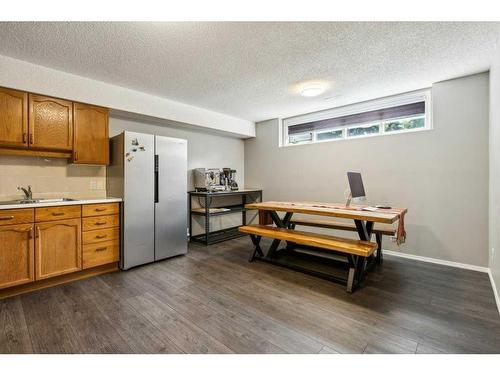 850 37 Street Nw, Calgary, AB - Indoor