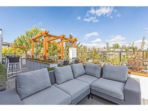 201-515 4 Avenue Ne, Calgary, AB - Outdoor With Deck Patio Veranda