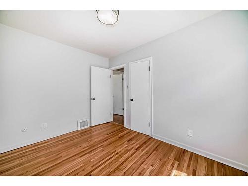 11419 111A Avenue Nw, Edmonton, AB - Indoor Photo Showing Other Room