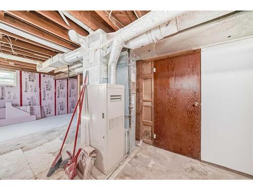 11419 111A Avenue Nw, Edmonton, AB - Indoor Photo Showing Basement