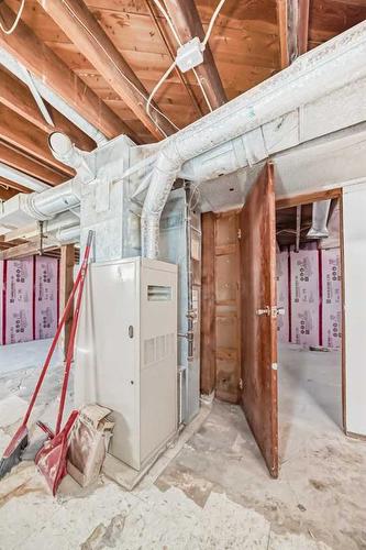 11419 111A Avenue Nw, Edmonton, AB - Indoor Photo Showing Basement