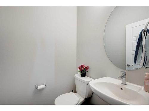 506-850 Belmont Drive Sw, Calgary, AB - Indoor Photo Showing Bathroom