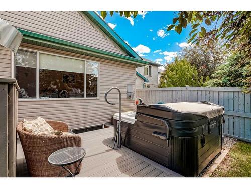 112 Somerset Circle Sw, Calgary, AB - Outdoor With Deck Patio Veranda With Exterior