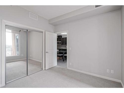 1901-211 13 Avenue Se, Calgary, AB - Indoor Photo Showing Other Room