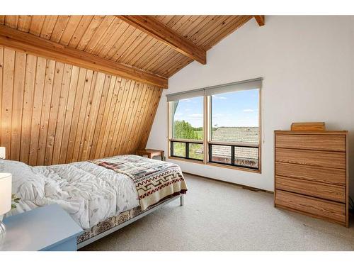 43130 Township Road 280, Rural Rocky View County, AB - Indoor Photo Showing Bedroom