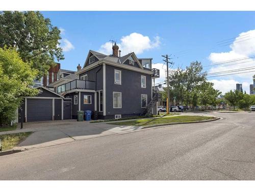 802 9 Street Se, Calgary, AB - Outdoor