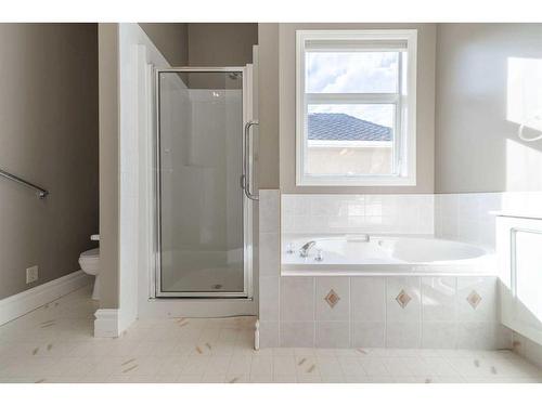 202 Patterson Boulevard Sw, Calgary, AB - Indoor Photo Showing Bathroom