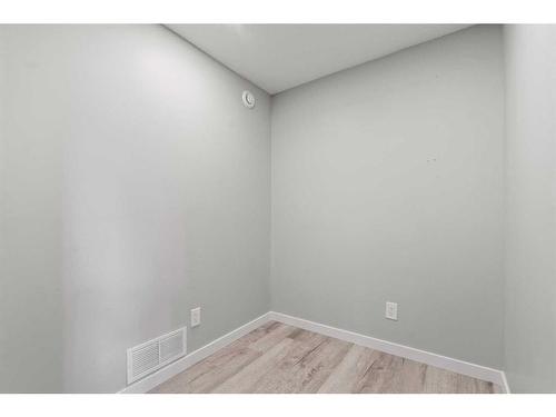 106 Magnolia Square Se, Calgary, AB - Indoor Photo Showing Other Room