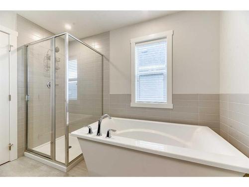 1217 Copperfield Boulevard Se, Calgary, AB - Indoor Photo Showing Bathroom