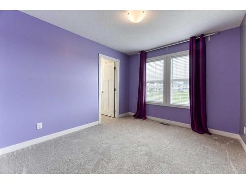 1217 Copperfield Boulevard Se, Calgary, AB - Indoor