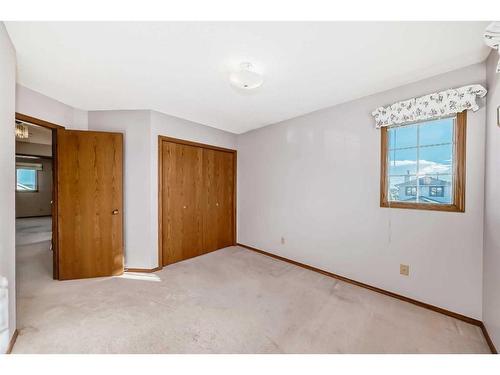 183 Christie Park Hill Sw, Calgary, AB - Indoor Photo Showing Other Room