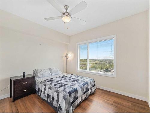 314-20 Sage Hill Terrace Nw, Calgary, AB - Indoor Photo Showing Bedroom