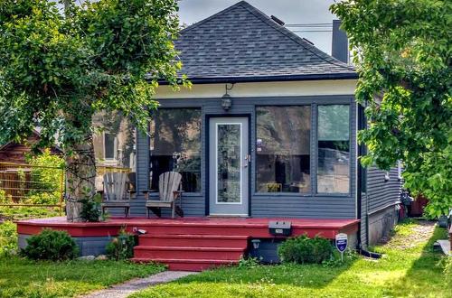 208 16 Street Nw, Calgary, AB - Outdoor With Deck Patio Veranda