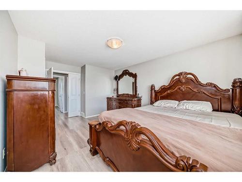 808 Luxstone Square Sw, Airdrie, AB - Indoor Photo Showing Bedroom