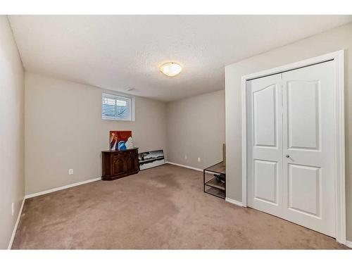 808 Luxstone Square Sw, Airdrie, AB - Indoor Photo Showing Other Room