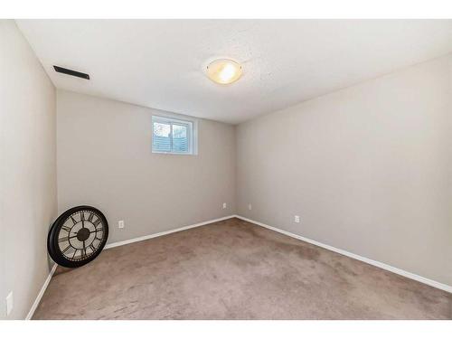 808 Luxstone Square Sw, Airdrie, AB - Indoor Photo Showing Other Room