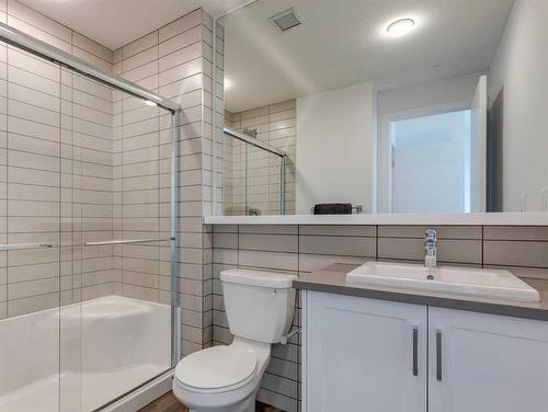 431-3932 University Avenue Nw, Calgary, AB - Indoor Photo Showing Bathroom