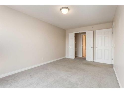 306-1631 28 Avenue Sw, Calgary, AB - Indoor Photo Showing Other Room