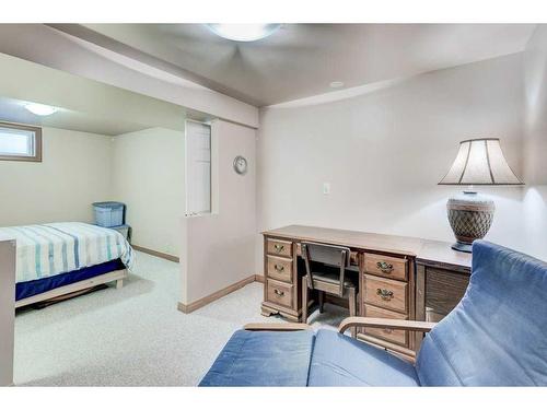 24 Foxwell Road Se, Calgary, AB - Indoor Photo Showing Bedroom