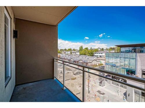 406-3410 20 Street Sw, Calgary, AB - Outdoor With Balcony With Exterior