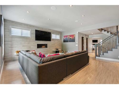 609 54 Avenue Sw, Calgary, AB - Indoor With Fireplace