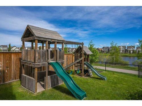 130 Reunion Landing Nw, Airdrie, AB - Outdoor