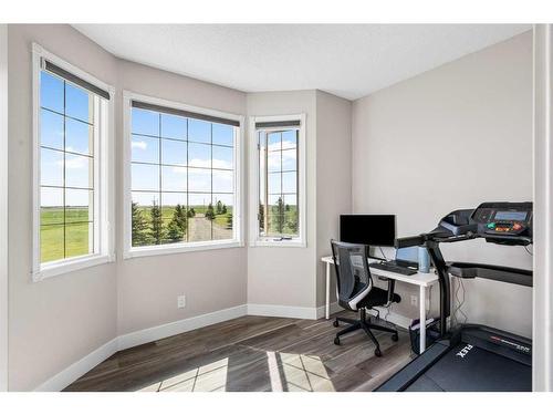 254141 Range Road 274, Rural Rocky View County, AB - Indoor Photo Showing Office