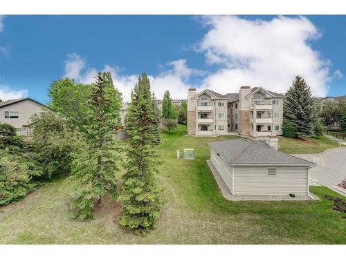 2312-7451 Springbank Boulevard Sw, Calgary, AB - Outdoor